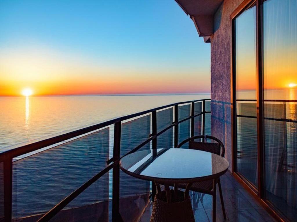 Tower Apartments Батумі Екстер'єр фото