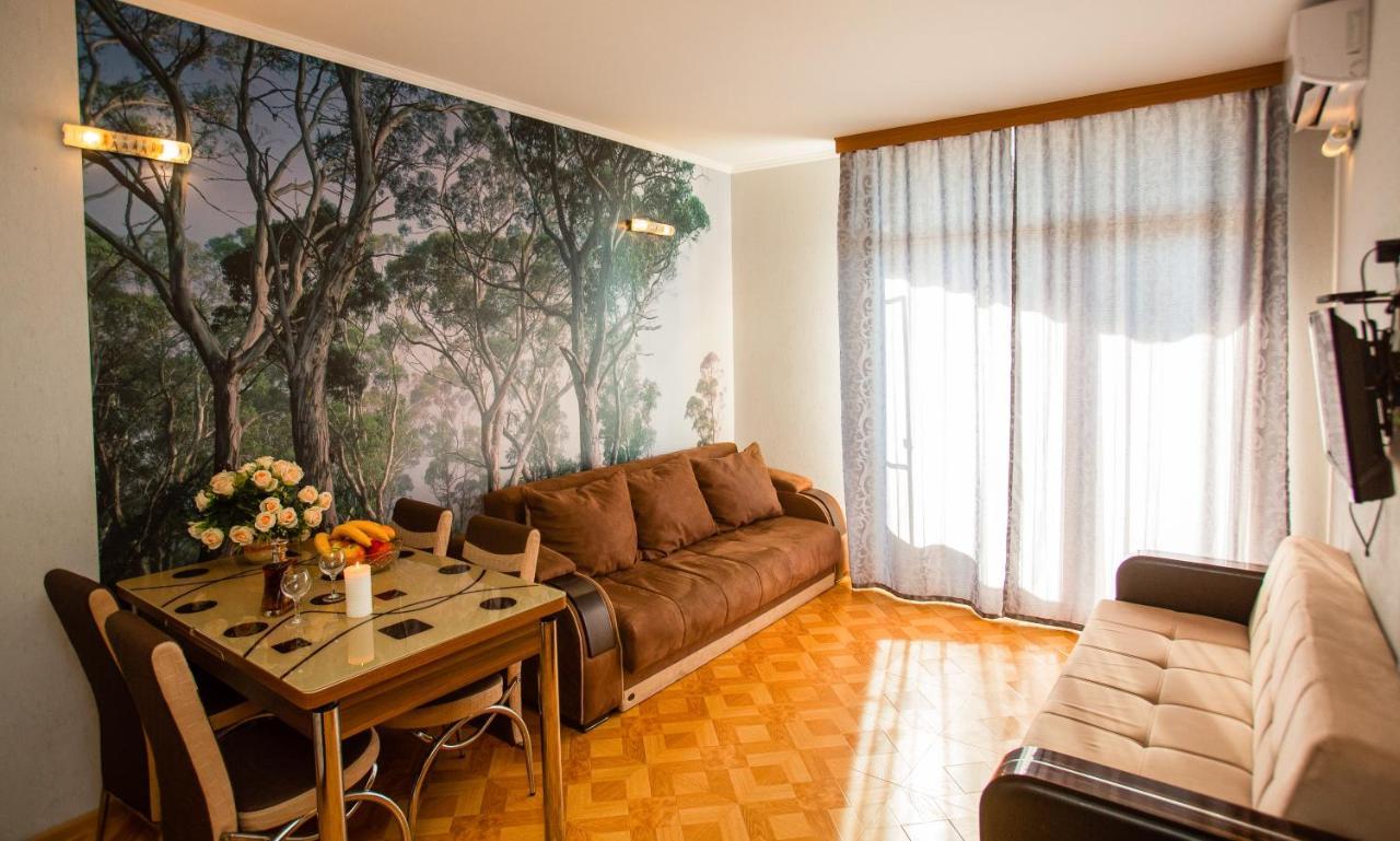 Tower Apartments Батумі Екстер'єр фото