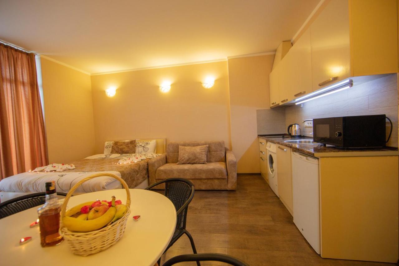 Tower Apartments Батумі Екстер'єр фото