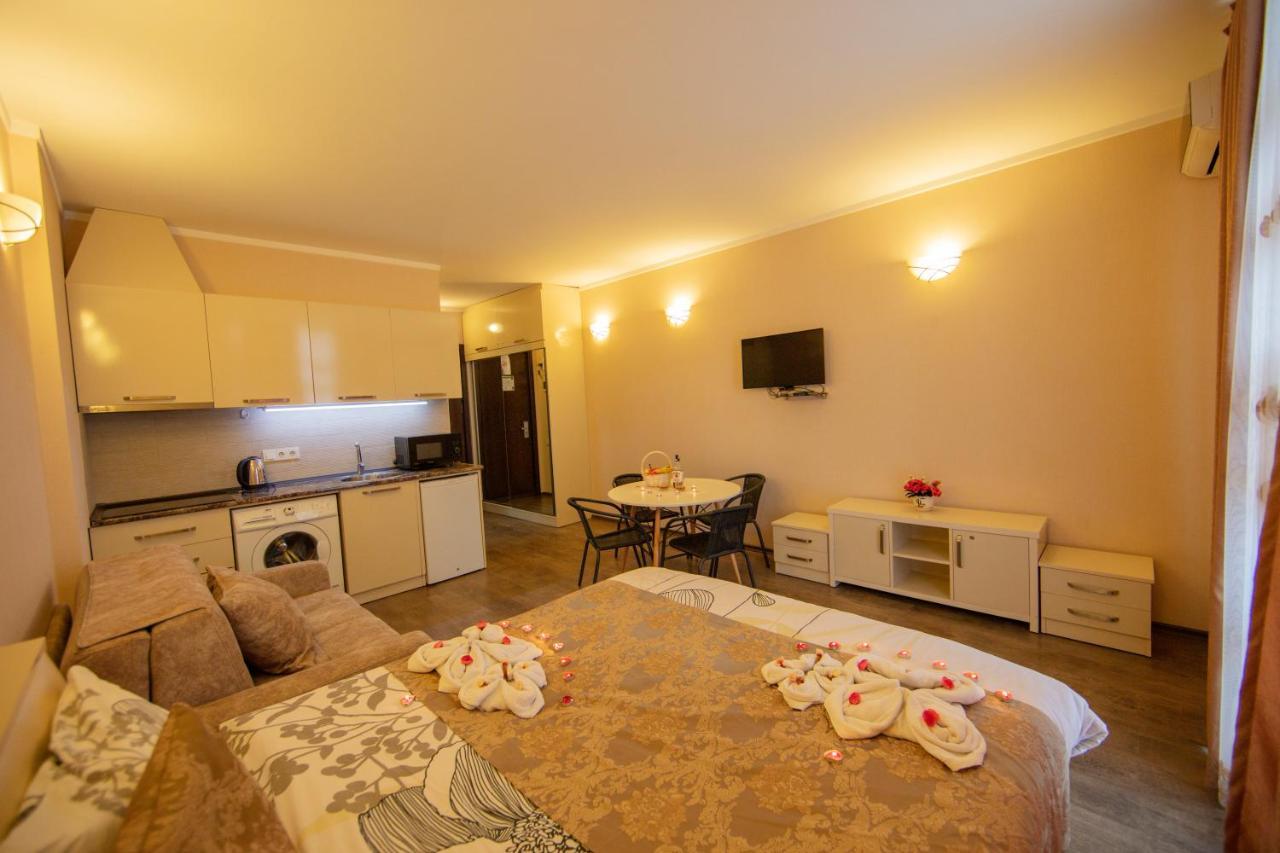 Tower Apartments Батумі Екстер'єр фото