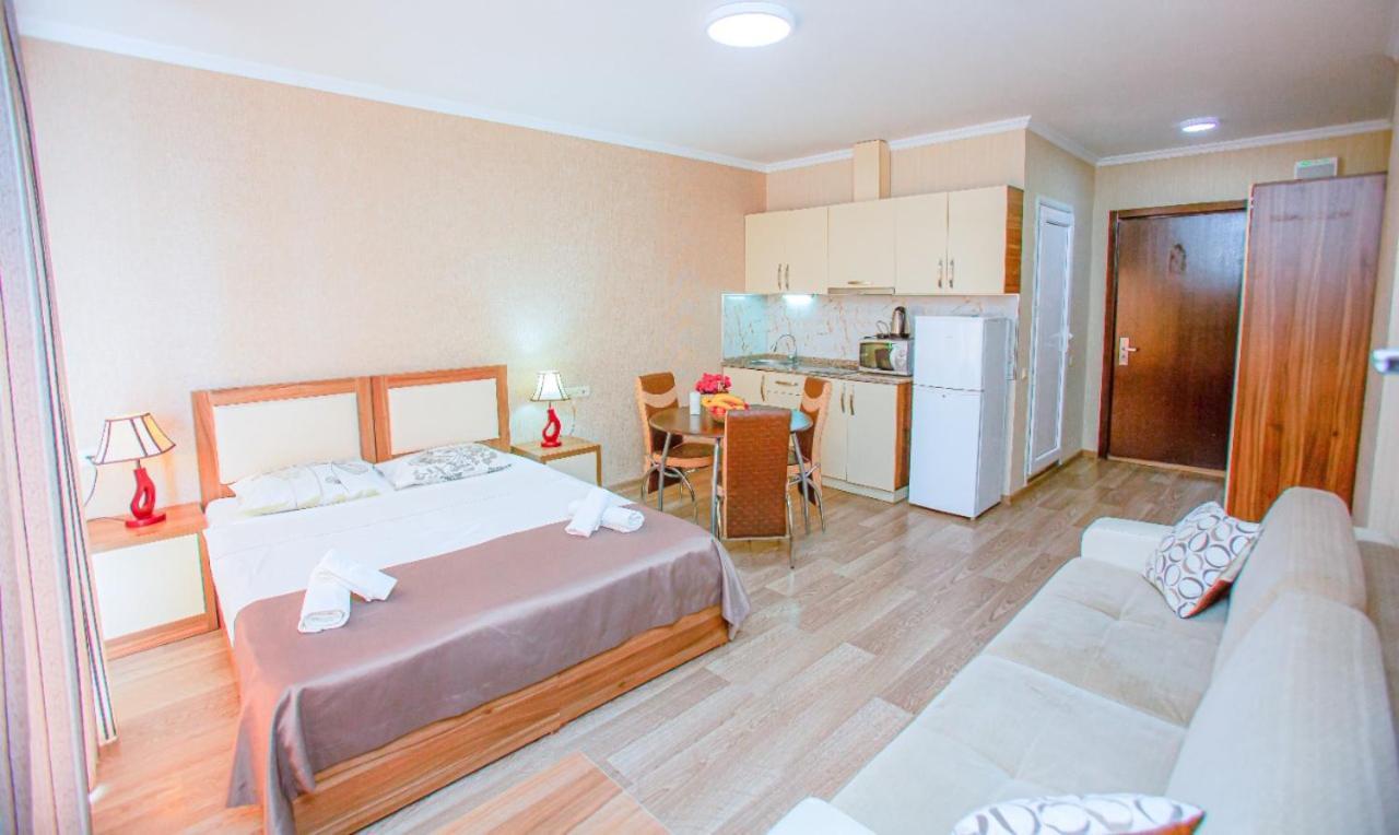 Tower Apartments Батумі Екстер'єр фото