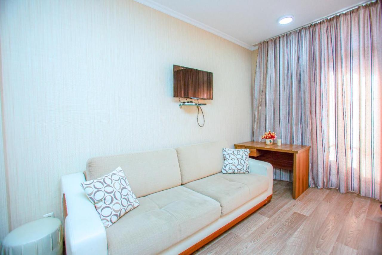 Tower Apartments Батумі Екстер'єр фото
